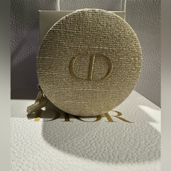 Dior Limited Edition 2024 Gold Glitter Jewelry Pouch - Picture 6 of 6